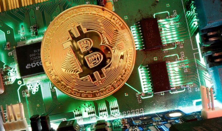 سقوط مدو لعملة "بيتكوين" الرقمية!