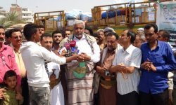 قافلة من القطاع الصحي بالحديدة دعماً لأبطال الجيش واللجان الشعبية في مأرب