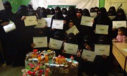 دورة تدريبية لفتيات المراوعة في التصنيع الغذائي