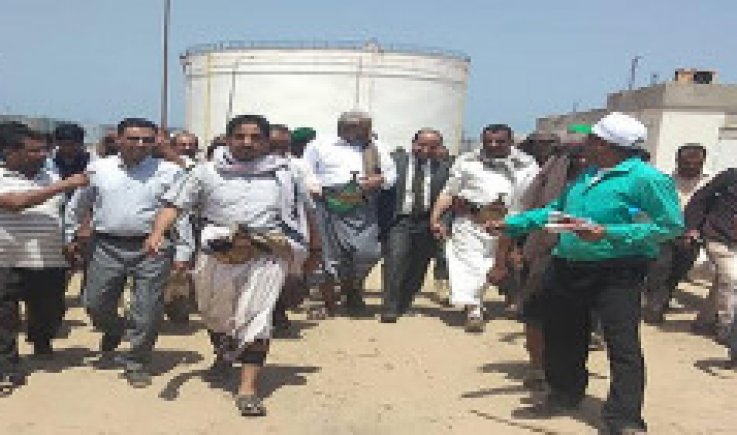 تدشين العمل في عدد من مشاريع منشآت النفط بالحديدة