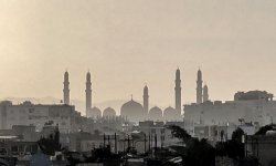 وقائع من مفاوضاتٍ تحت النار في مسقط