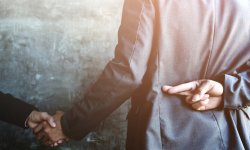 يوم "كذبة أبريل" .. كيف بدأ هذا الاحتفال "الساخر" وانتشر حول العالم؟
