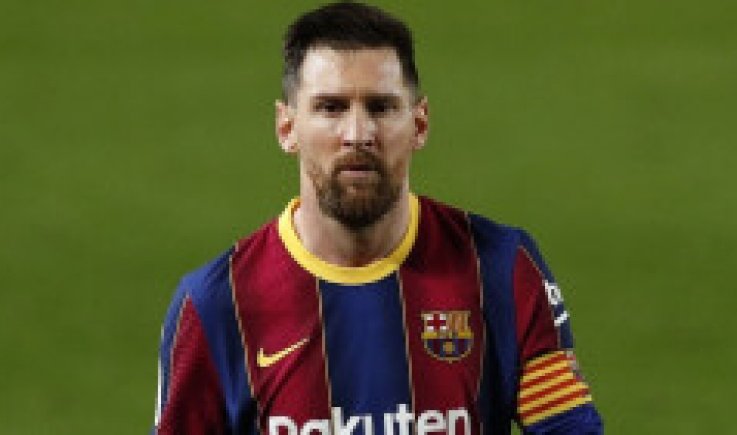 ميسي يقدم 3 طلبات لرئيس نادي برشونة للبقاء في صفوفه