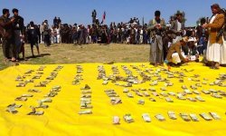 اكبر قبائل صعدة تقدم قافلة مالية كبرى لفلسطين