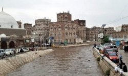 الأن أمطار غزيرة تشهدها صنعاء