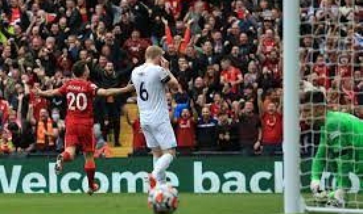 ليفربول يتغلب على بيرنلي 2-صفر ضمن الدوري الإنجليزي لكرة القدم