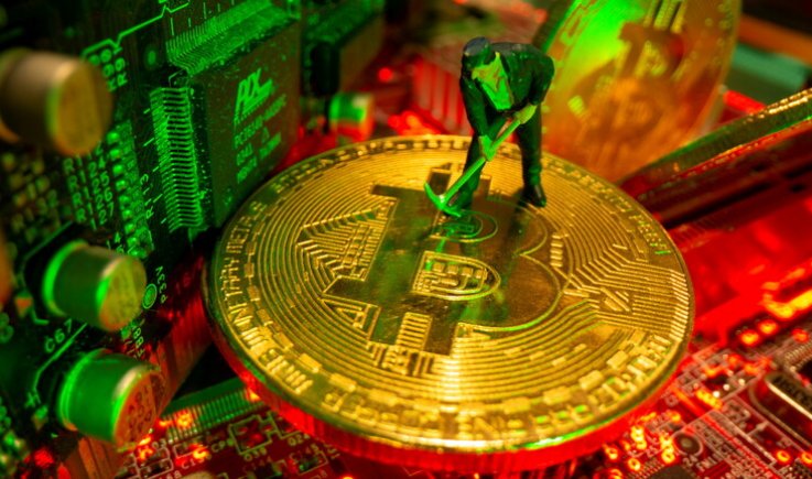 يوم عصيب.. عملة "البيتكوين" تهبط 6000 دولار في ساعة