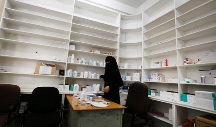 الحصار السعودي على مطار صنعاء يهدد بكارثة صحية جديدة