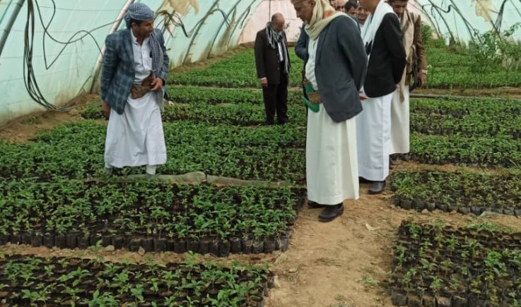 عضو السياسي الأعلى جابر الوهباني يزور مشاتل الأمل بمناخة ويطلع على مستوى الخدمات في المنطقة