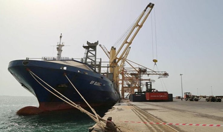 القرصنة السعودية تمنع سفن المشتقات النفطية من الدخول الى ميناء الحديدة 