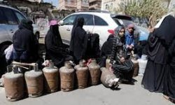 تعز اشتداد أزمة الغاز المنزلي في مناطق سيطرة قوى الاحتلال 