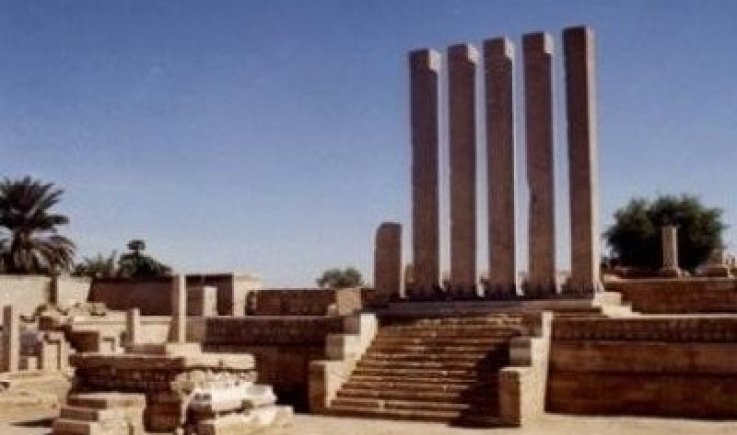 سلطة مرتزقة العدوان تمنع النازحين من دخول مدينة مأرب..لاستخدامهم كدروع بشرية