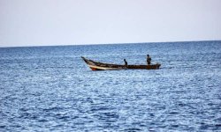 جيبوتي تعتقل 6 صيادين يمنيين
