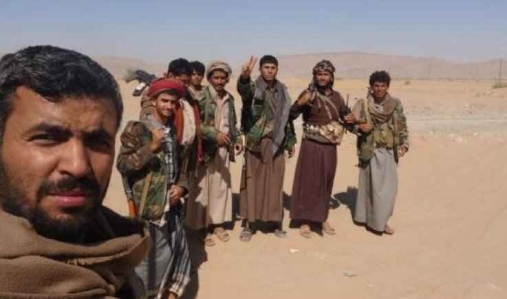 صورة تظهرقوات الجيش واللجان الشعبية على مقربة من أحياء مدينة مأرب