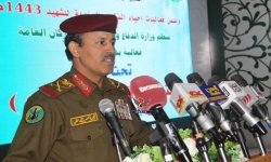  وزير الدفاع بصنعاء يتوعد دول تحالف العدوان بمصير أسود ونيران محرقة