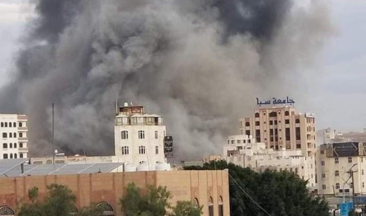 طيران العدوان يستهدف حي الستين