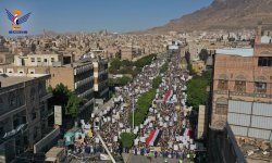 مسيرة جماهيرية بالعاصمة صنعاء تنديدا بحصار المشتقات النفطية