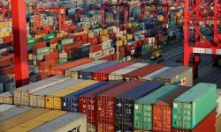 التجارة الخارجية في إيران تحقق نمواً بنسبة 37% خلال الأشهر الثلاثة الأخيرة