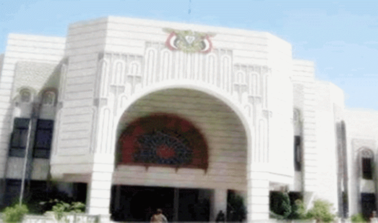  صنعاء تعلن تضامنها مع شبكة قنوات RT والشعب الروسي الصديق