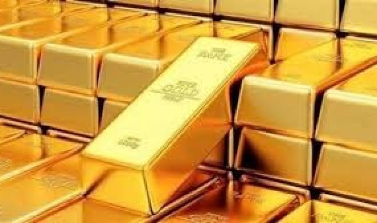 ارتفاع أسعار الذهب لأعلى مستوى في شهر مع تراجع الدولار
