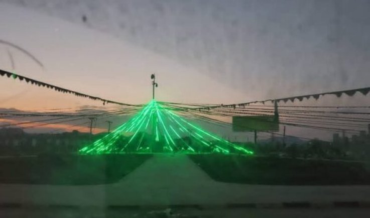 بدء حملة تزيين المباني والشوارع في صنعاء استعدادا لإحياء ذكرى المولد النبوي