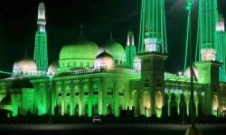 صنعاء والمحافظات تكتسي حلة المولد