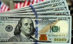ارتفاع الدولار لكن انتعاش شهية المستثمرين للمخاطرة يحد من مكاسبه