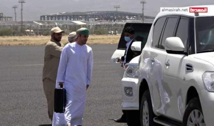 الوفد العماني برفقة الوفد الوطني يغادر العاصمة صنعاء