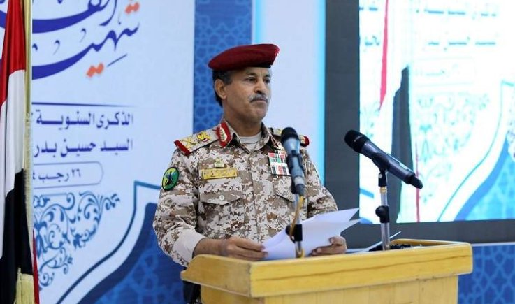 وزير الدفاع : على تحالف العدوان اغتنام الفرصة التي منحها لهم قائد الثورة قبل فوات الأوان