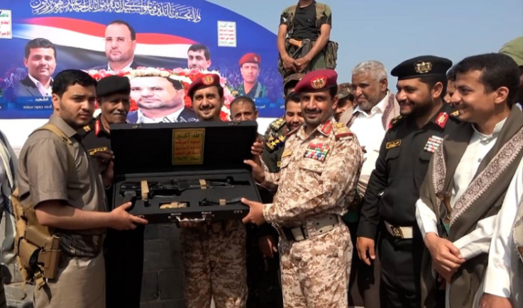زيارة النصب التذكاري للشهيد الصماد بالحديدة
