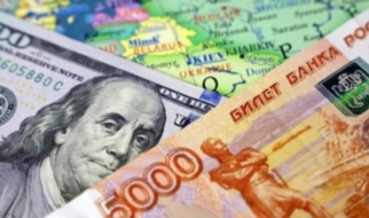 ارتفاع العملة الروسية مقابل الدولار واليورو لأعلى مستوياتها في أبريل الجاري