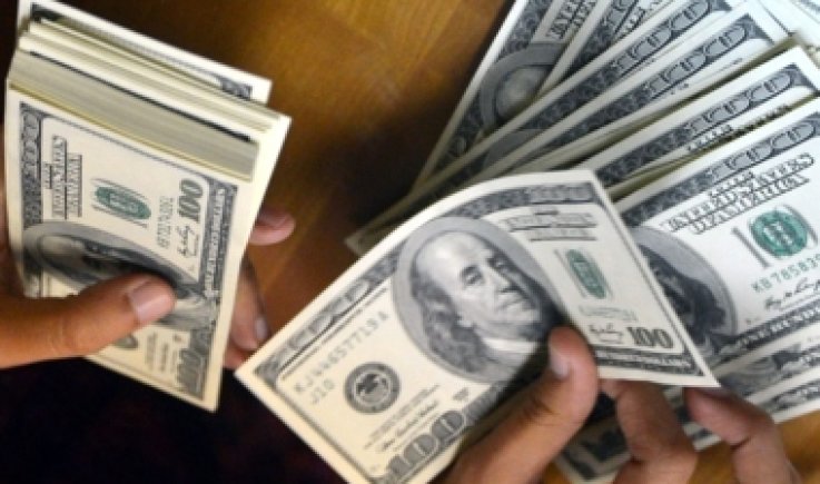 استقرار الدولار الأمريكي مع تزايد توقعات رفع الفائدة