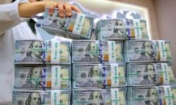 موسكو: هيمنة الدولار ستنتهي قريباً مع صعود اليوان الصيني