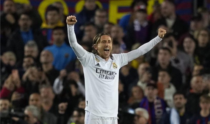 رسميا.. ريال مدريد يعلن تجديد عقد مودريتش
