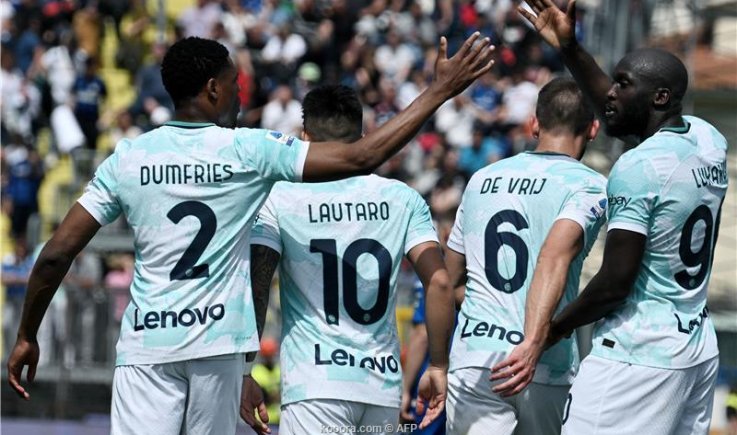 إنتر يحصن نجمه من أطماع قطبي مدريد