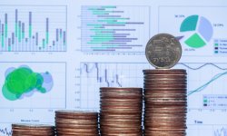 الكرملين يتحدث عن إجراءات الحكومة الروسية لحماية الاقتصاد الوطني من القيود الغربية