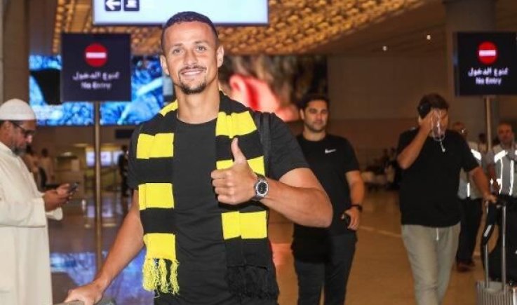 لويز فيليبي يصل جدة لبدء مسيرته بالسعودية