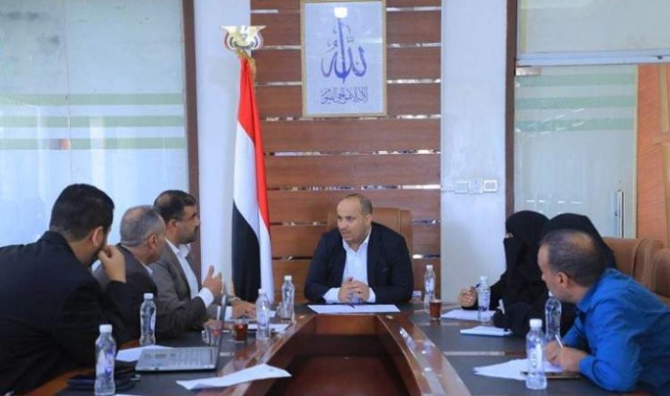 مناقشة التعاون بين الصناعة وهيئة الأدوية لتنظيم سوق الدواء