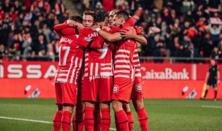 جيرونا يستعيد صدارة الدوري الإسباني بفوزه على ديبورتيفو ألافيس 3-0