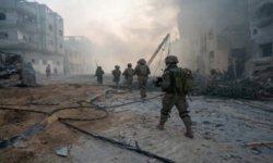 المقاومة الفلسطينية تفجّر غُرفةً مفخّخةً بقوة صهيونية والمواجهات تتركّز في خانيونس