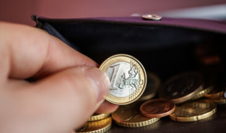 المركزي الأوروبي يتخذ قرارا حول سعر الفائدة