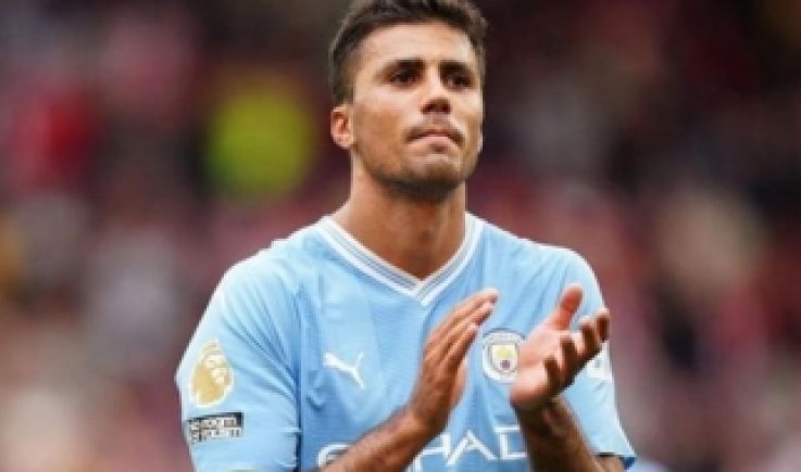 الدوري الإنجليزي: مانشستر سيتي ينفرد بقمة الترتيب مؤقتاً بفوزه على لوتون تاون