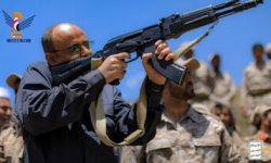 تدشيناً للتعبئة العامة ..الرئيس المشاط يشارك مع قيادات الدولة والحكومة في مناورة عسكرية