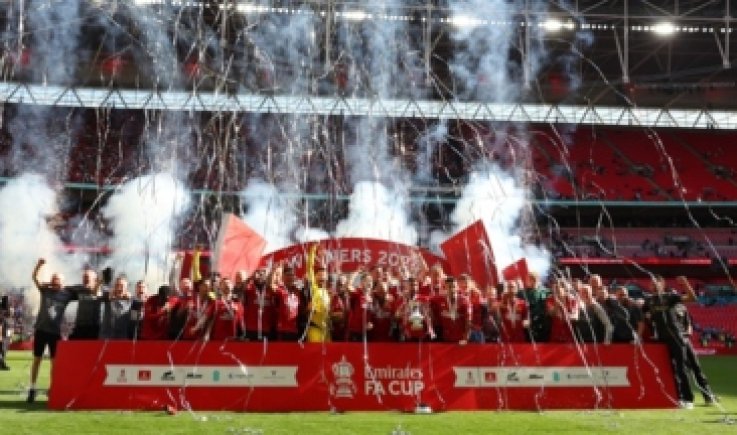 مانشستر يونايتد يتوج بكأس الاتحاد الإنجليزي لكرة القدم
