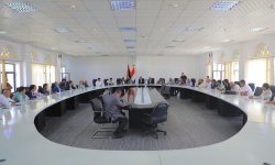 اجتماع موسع بوزارة الصناعة لمناقشة أوضاع مستوردي الأدوية