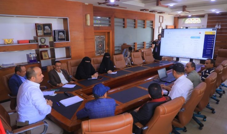 وزير الصناعة : بصدد إطلاق خدمات جديدة عبر البوابة الالكترونية
