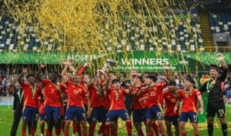 إسبانيا تتوج بلقب "يورو الشباب" اثر تغلبها على فرنسا
