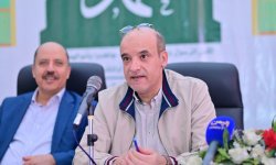 60 محاسبا قانونيا يؤدون اليمين القانونية .. وزير الاقتصاد والصناعة : خدمة المواطن محور برنامج حكومة التغيير
