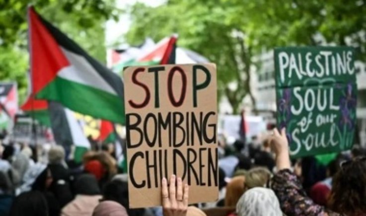 "ميدل ايست": النظامان السعودي والصهيوني متشابهان في قتلهما للأبرياء