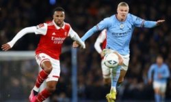 الدوري الإنجليزي: مانشستر سيتي يتعادل مع آرسنال 2-2